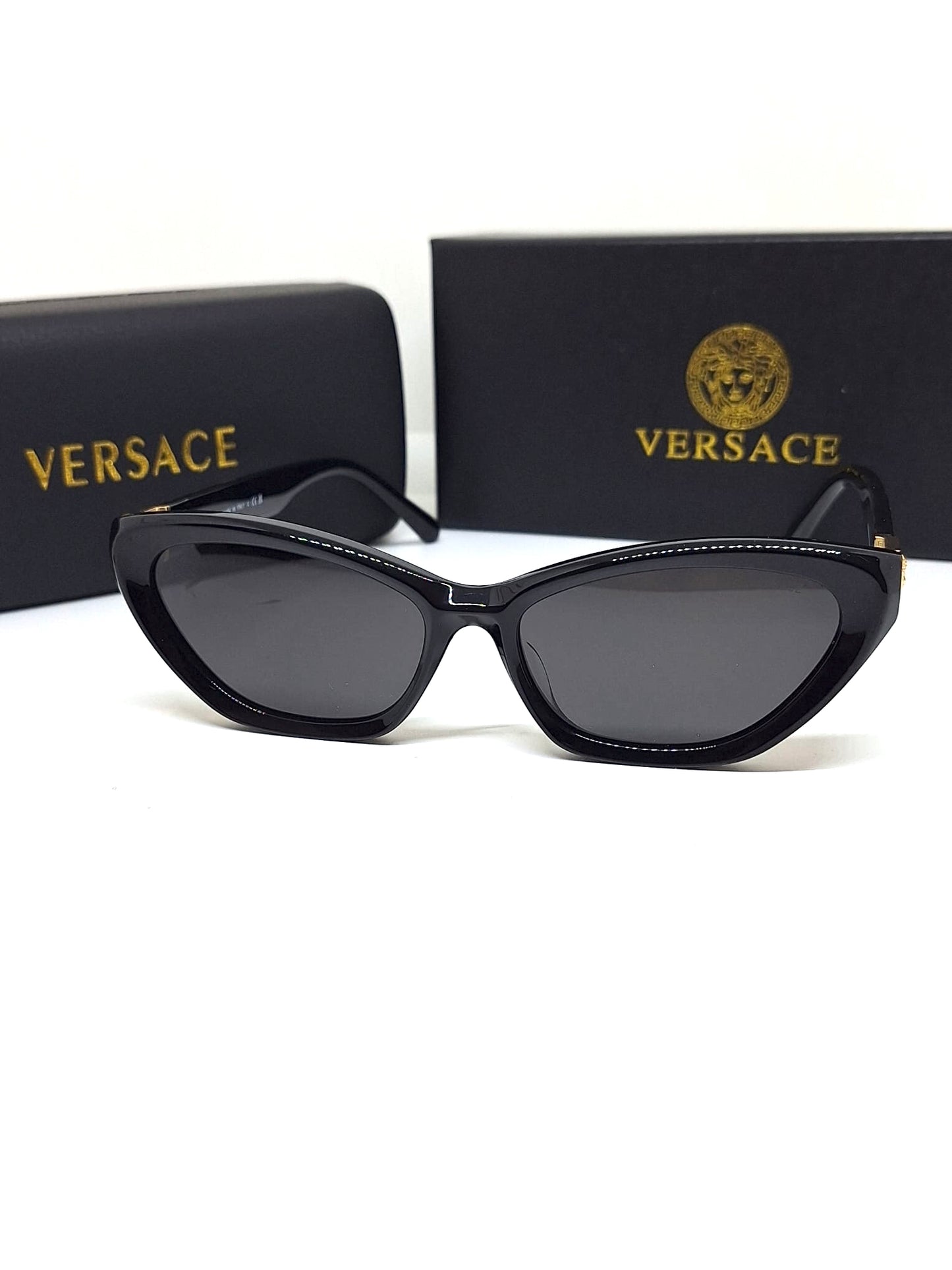 Versace 3356 con piccolissimo difetto.